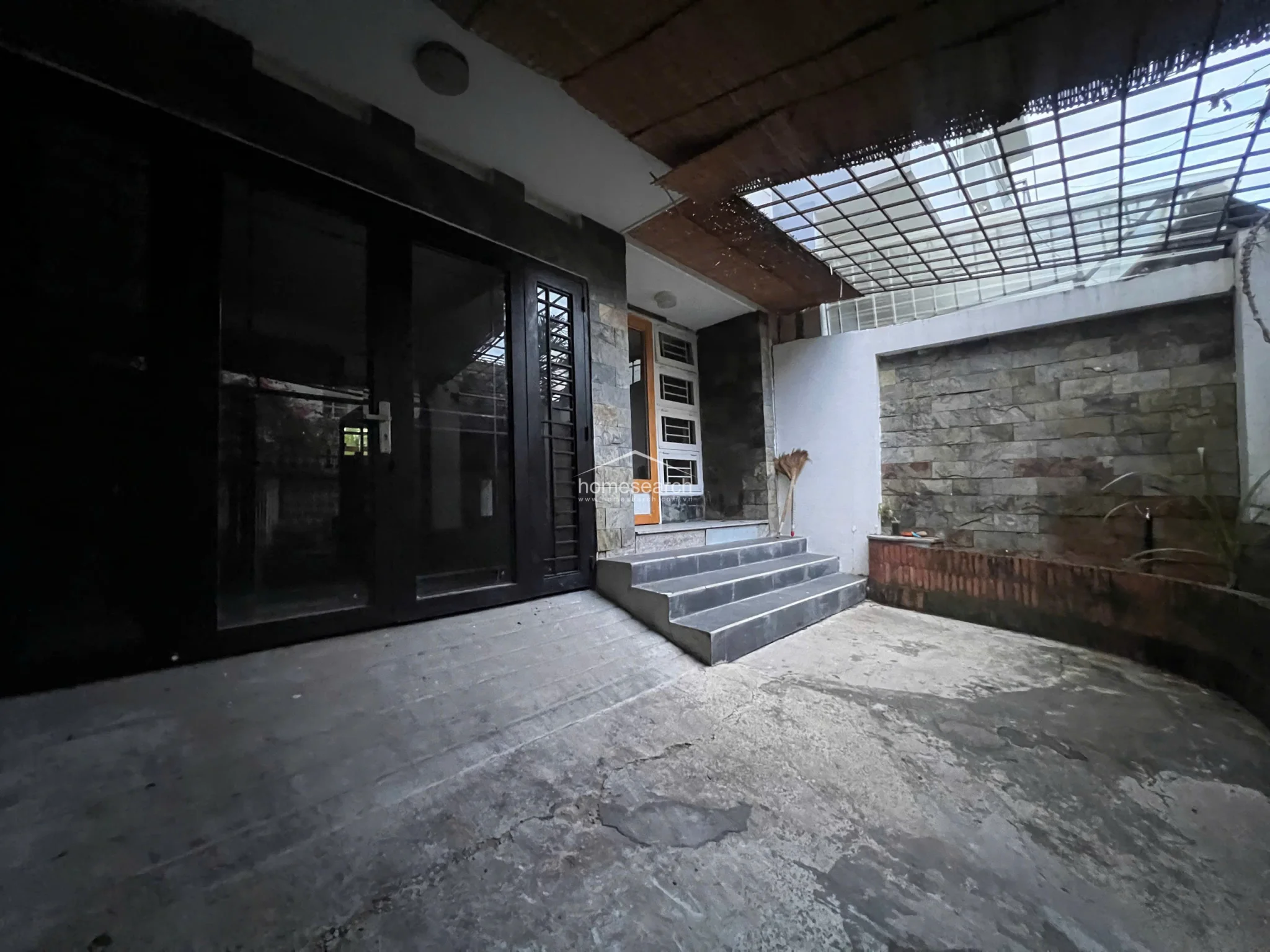 House for rent in Thao Dien - An Khanh Ward in An Khanh - Photo 1