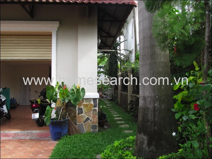 Villa for rent in compound Thao Dien for rent - 4