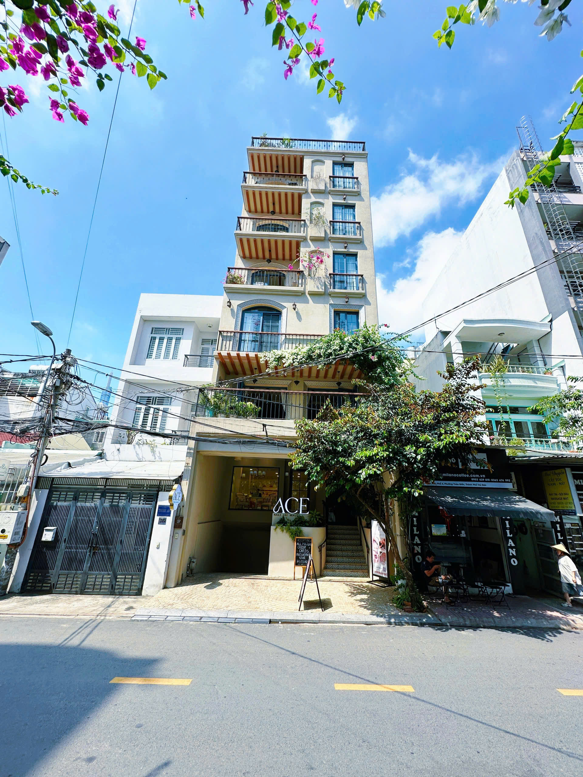 37 Nguyen Ba Huan