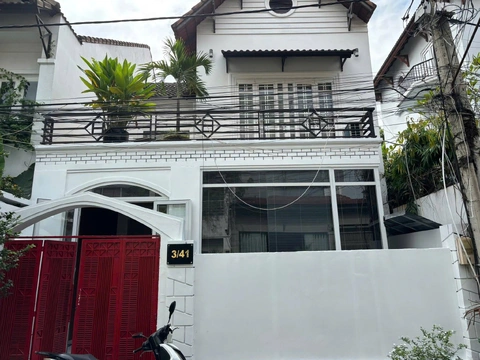 2-Bedroom 2-Storey House with Private Garden for Rent in Thao Dien – 200m² – $2,100/month - Nhà phố - An Khanh - (2 bedrooms, 2 bathrooms, 200 sqm)