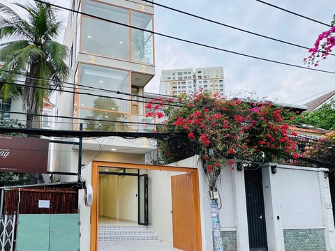 Bright Modern 6-Bedroom House for Rent in Thao Dien – Unfurnished, No Pets – 60 Million VND/month - Nhà phố - An Khanh - (6 bedrooms, 4 bathrooms)